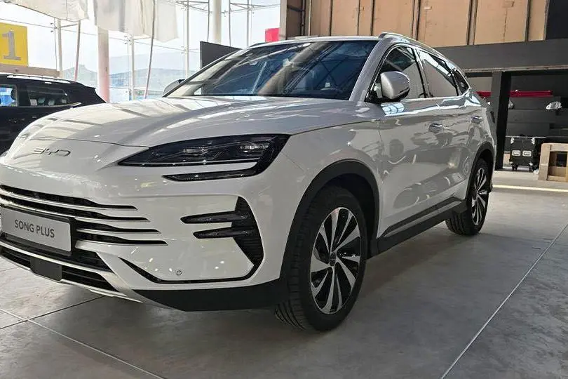 بی وای دی،  سانگ پلاس DMi