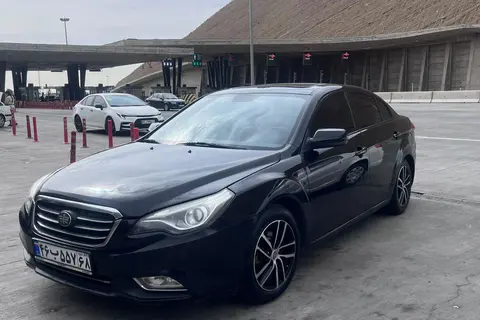 بسترن، B50F