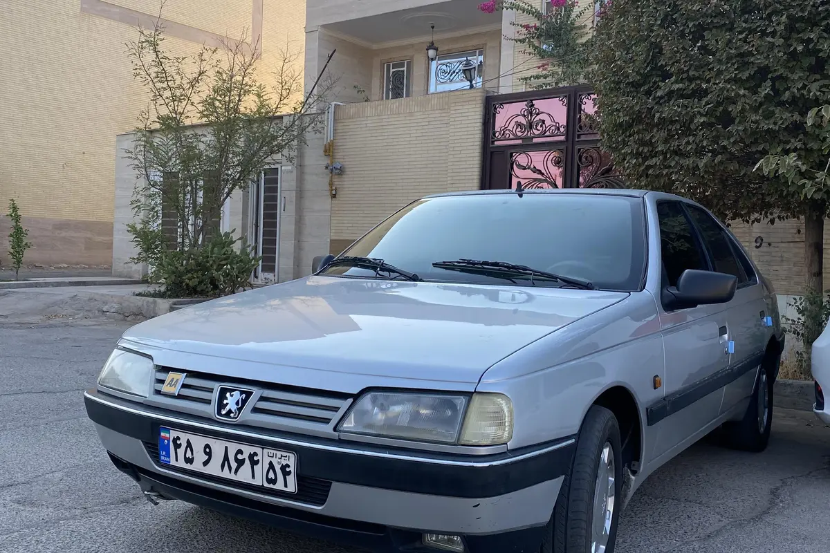 پژو،  405