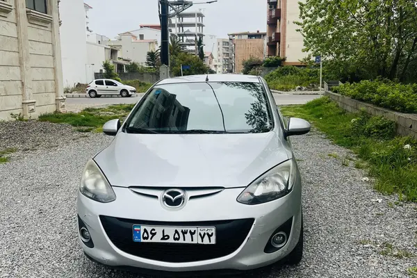 مزدا، 2 هاچ بک