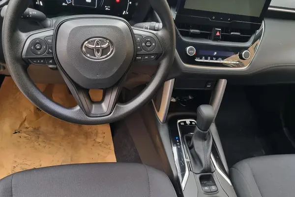 تویوتا، کرولا کراس هیبرید