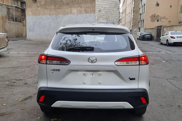 تویوتا، کرولا کراس هیبرید