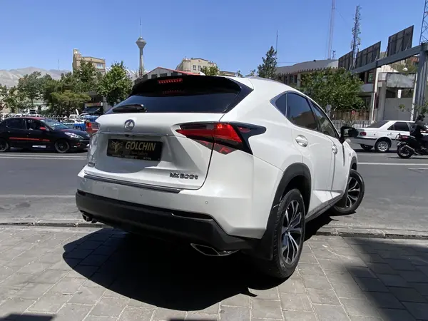 لکسوس  NX