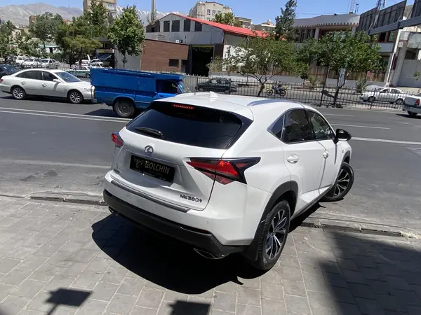 لکسوس  NX