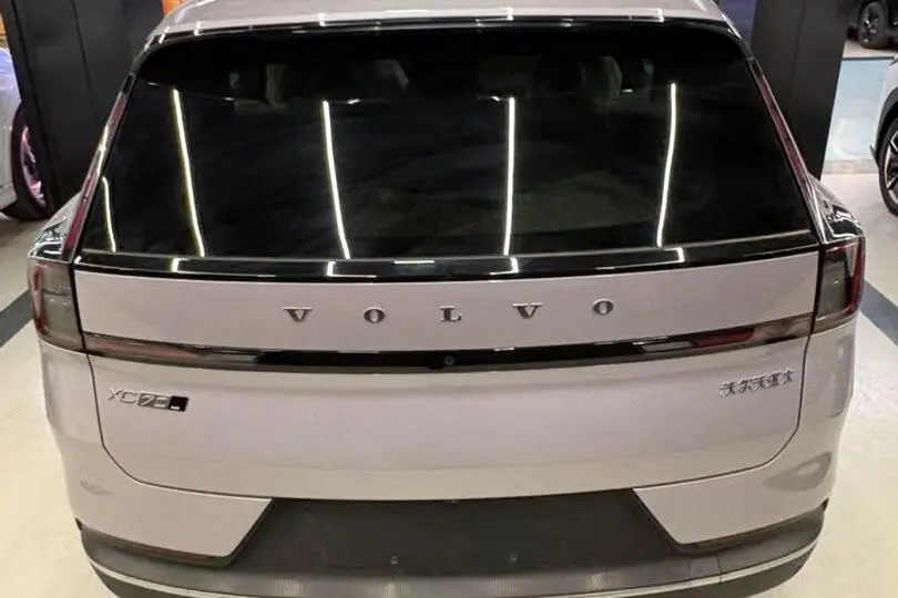 ولوو،  XC70