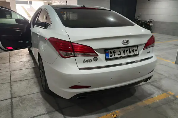 هیوندای  i40