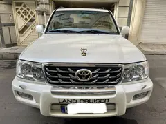 تویوتا، لندکروز چهار در