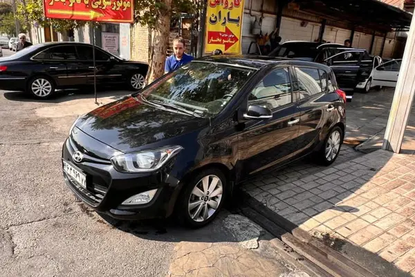 هیوندای  i20