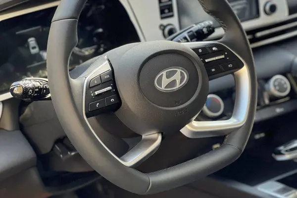 هیوندای، النترا