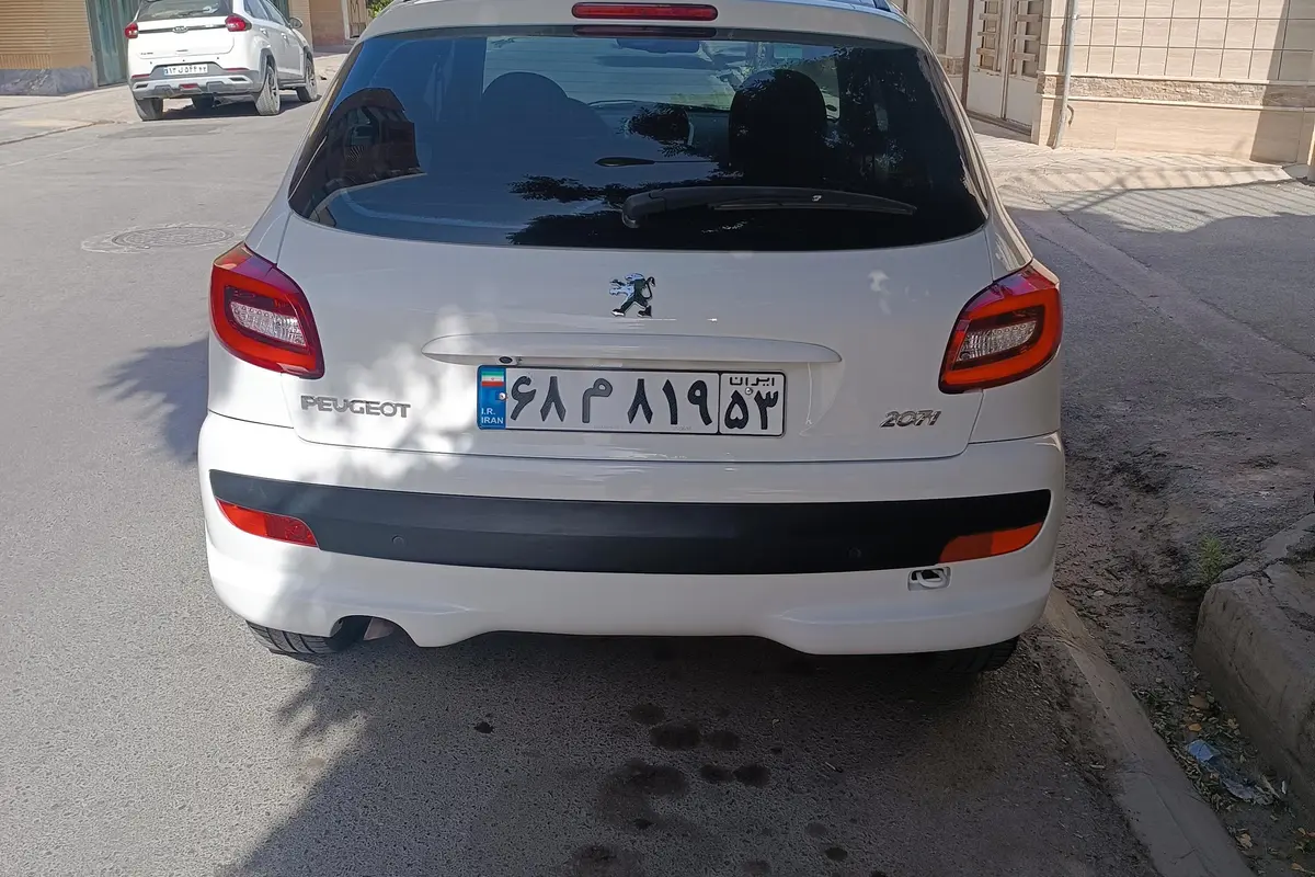 پژو  207