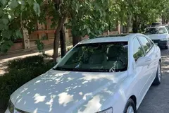 هیوندای، آزرا (گرنجور)