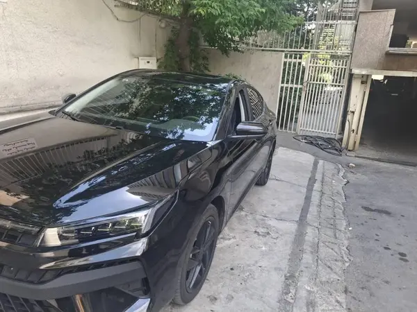 کی ام سی  J7