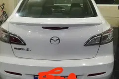 مزدا، 3 نیو صندوق دار