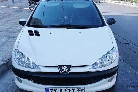 پژو، 206