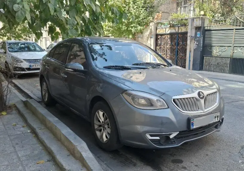 برلیانس،  H330
