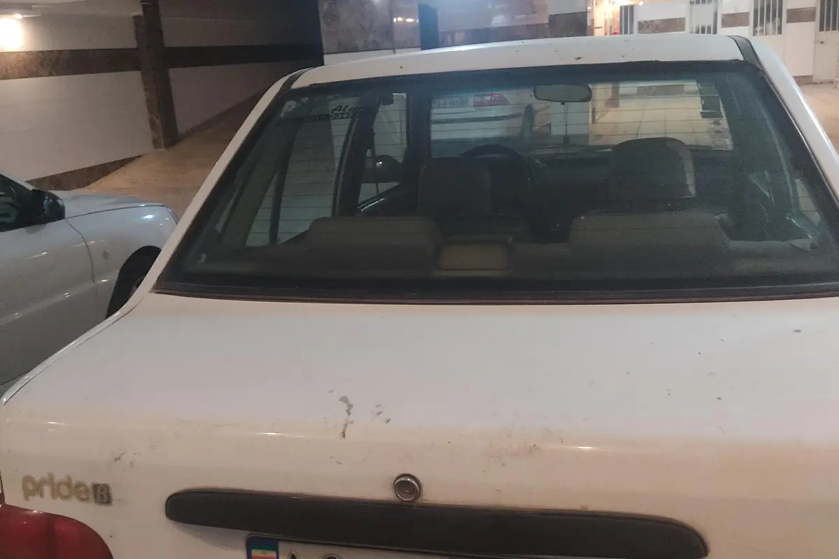 پراید،  صندوق دار