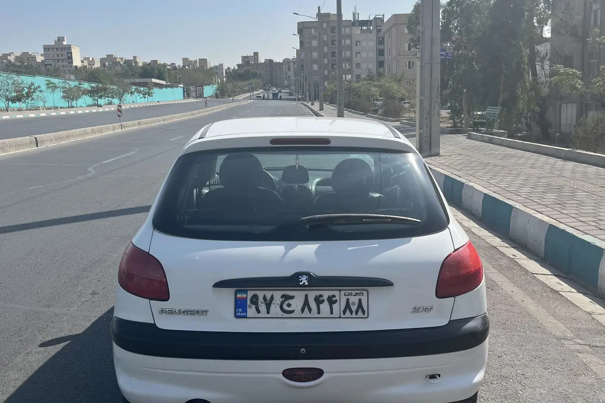 پژو،  206
