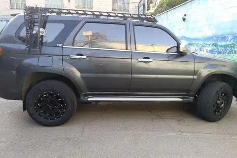 لندمارک، V7