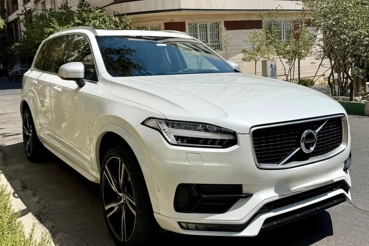 ولوو،  XC90