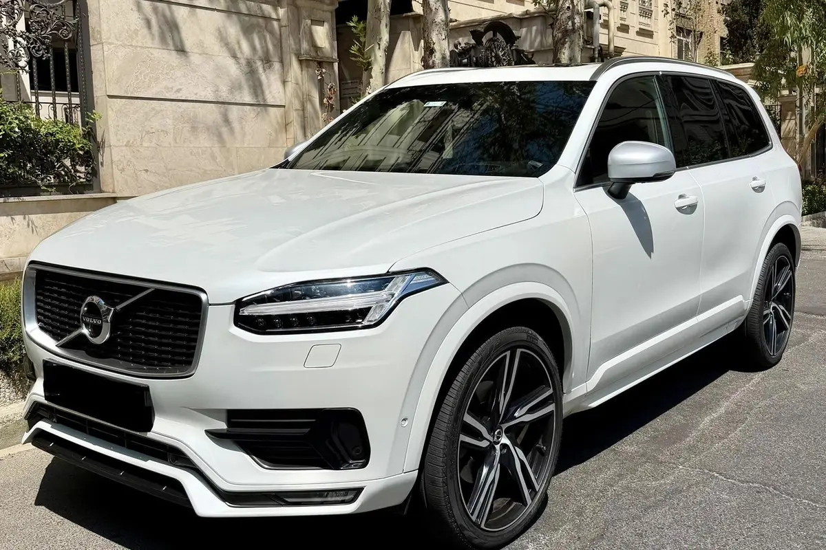 ولوو،  XC90
