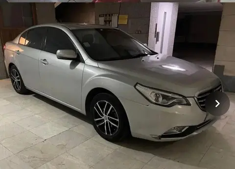 بسترن، B50F