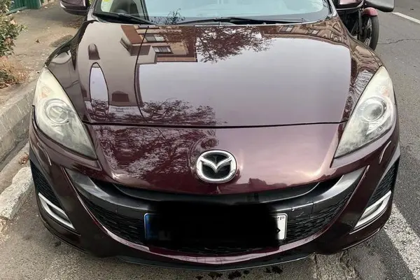 مزدا، 3 نیو صندوق دار