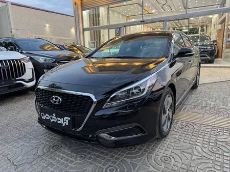 هیوندای سوناتا هیبرید