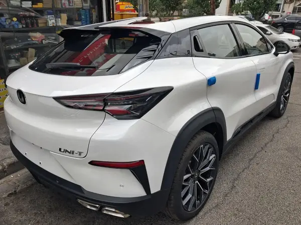 چانگان  UNI-T