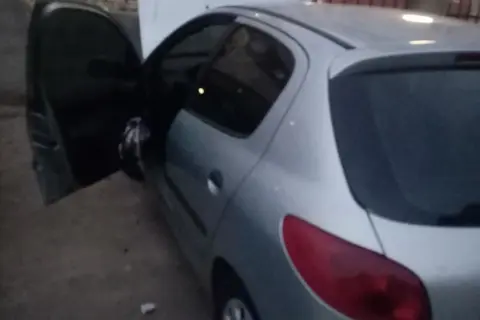 پژو، 206