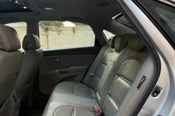 هیوندای، آزرا (گرنجور)