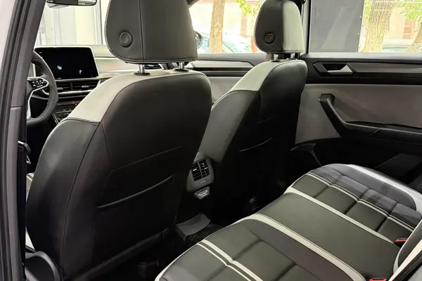 فولکس، تی راک