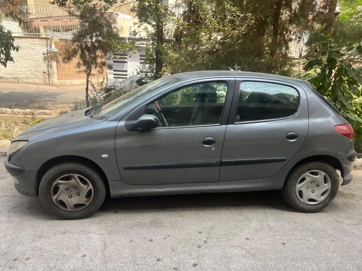 پژو،  206