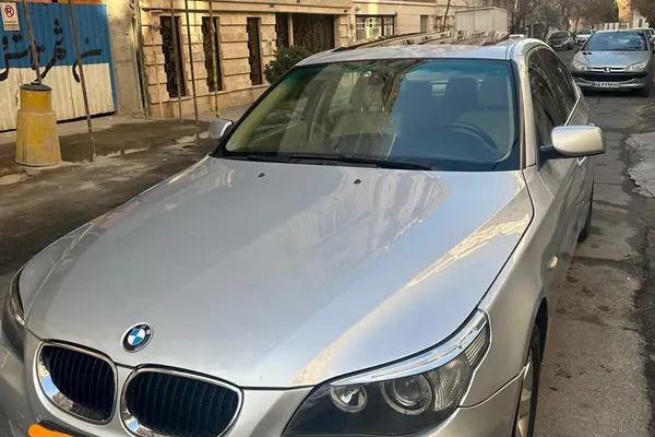 ب ام و، سری 5 سدان