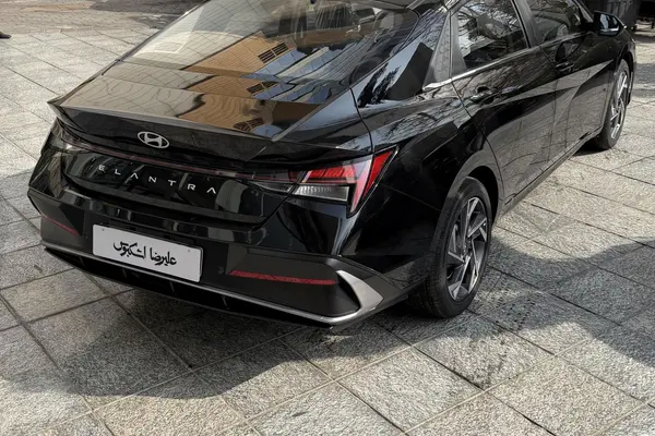 هیوندای، النترا