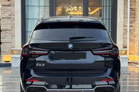 ب ام و، iX3