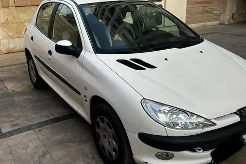 پژو، 206