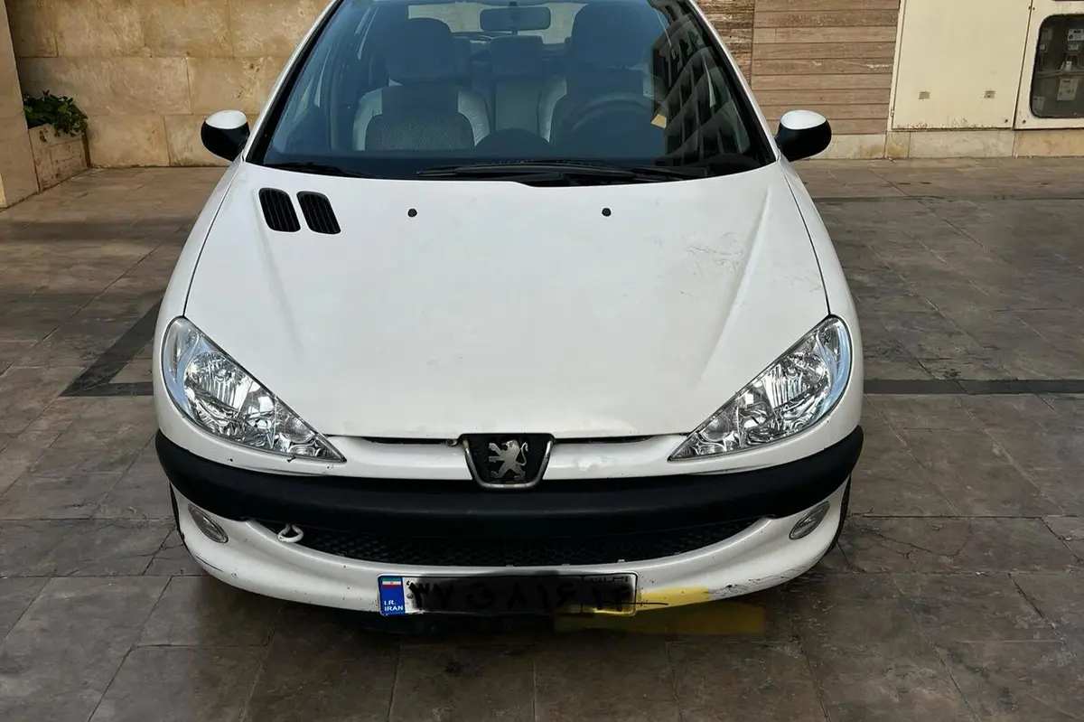پژو،  206