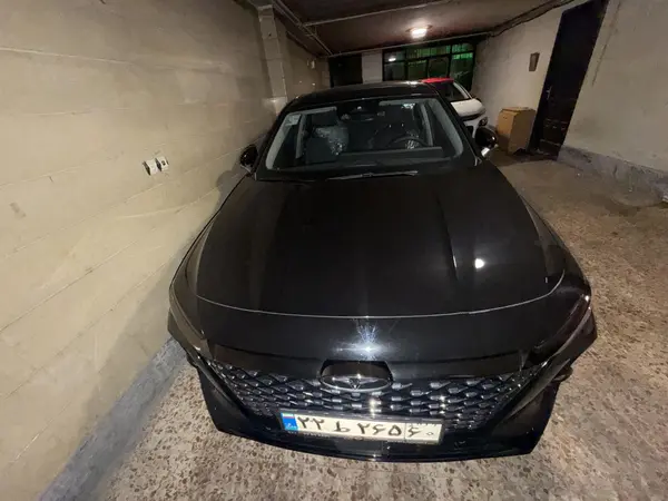 فونیکس، آریزو 8 (Z8)