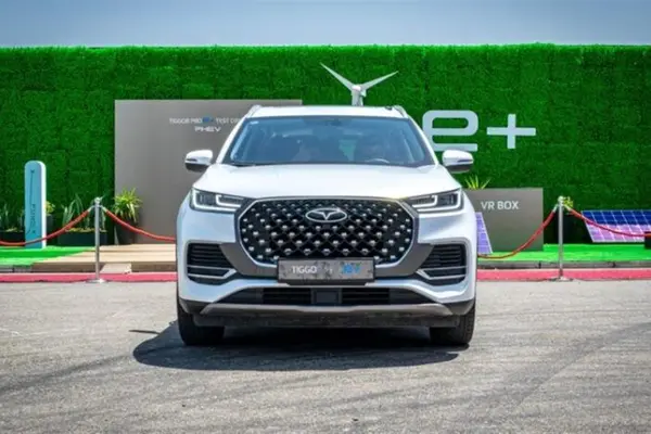 فونیکس، تیگو 8 پرو هیبرید (F8 PRO PHEV)