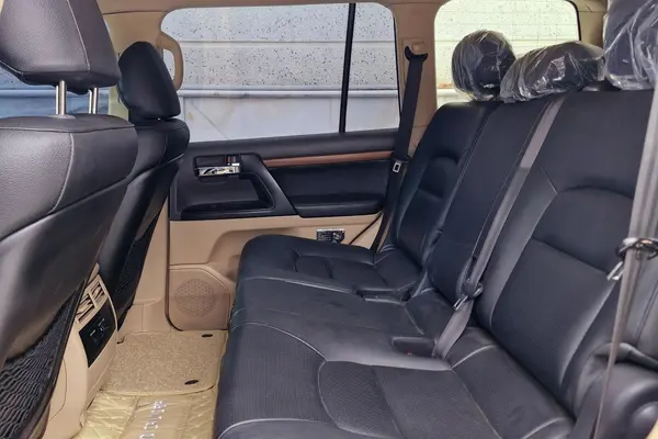 تویوتا، لندکروز چهار در