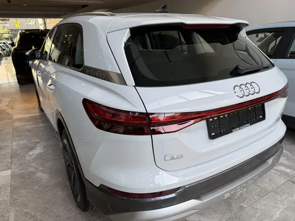 آئودی، Q5 e-tron