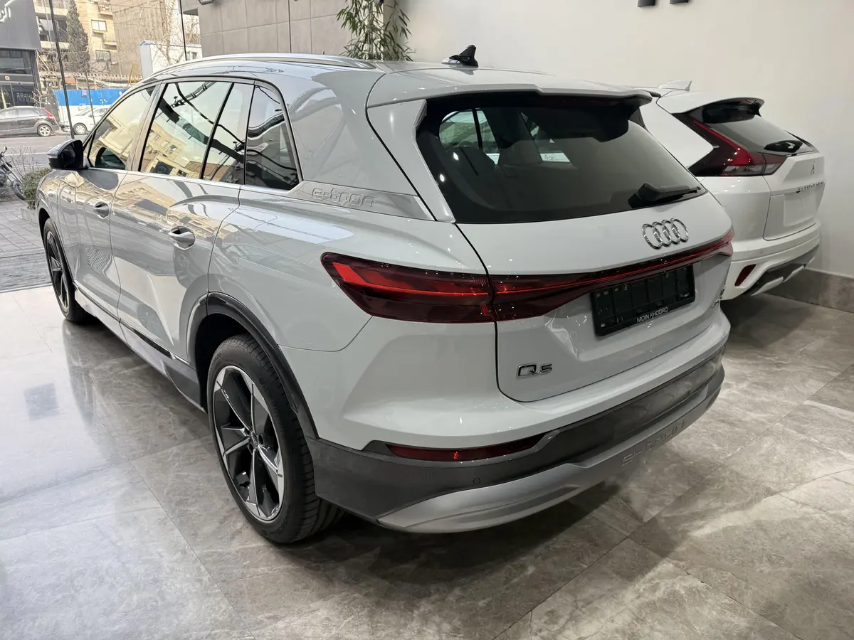 آئودی  Q5 e-tron