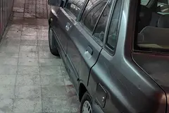 پراید، صندوق دار