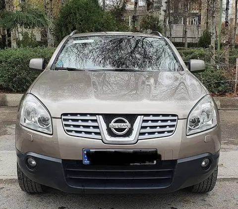 نیسان، قشقایی