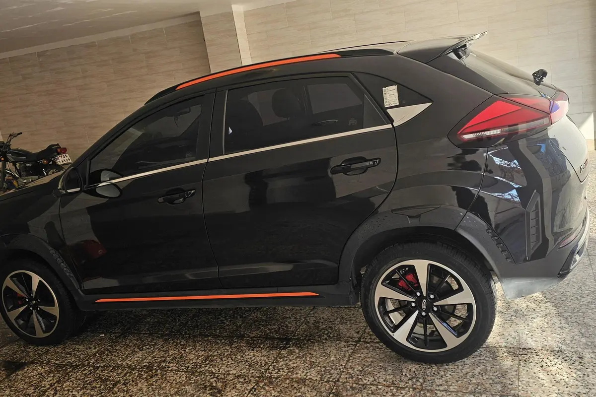 ام وی ام،  X33 کراس