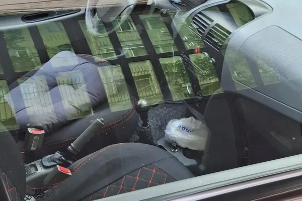 تیبا، هاچ بک