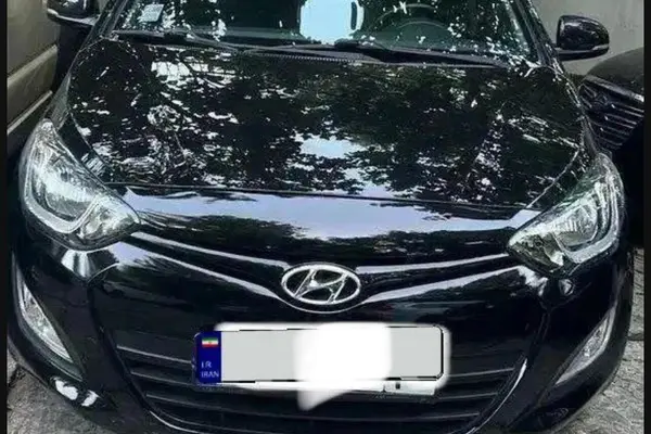 هیوندای  i20