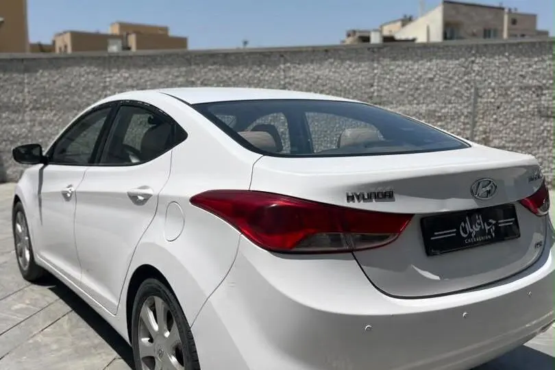 هیوندای  النترا