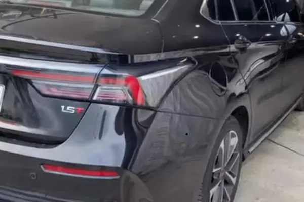 فونیکس، آریزو 6 پرو