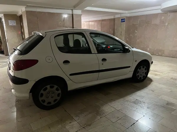 پژو  206